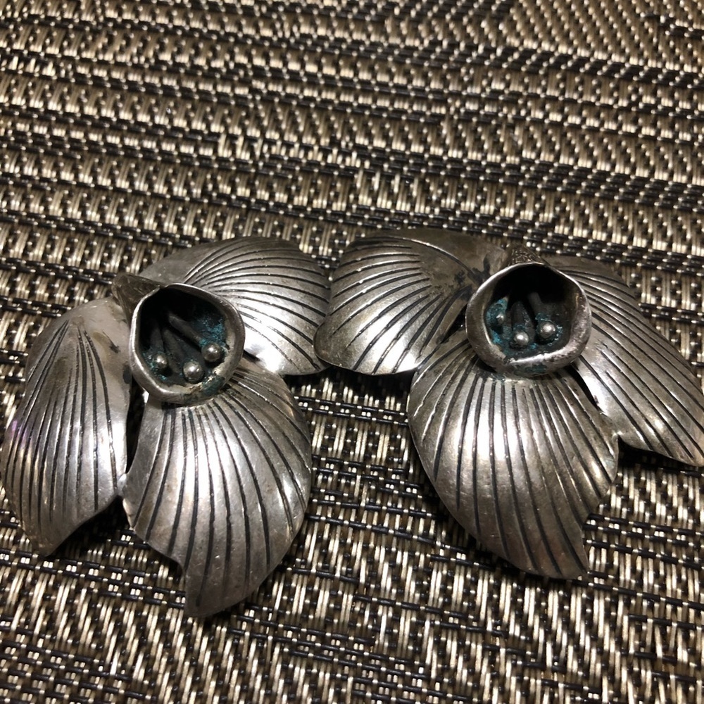 Lily flower sterling silver earrings
